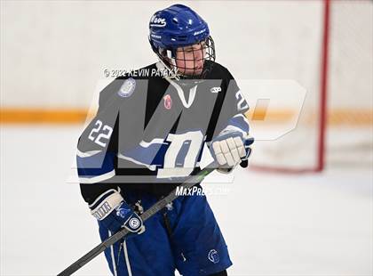Thumbnail 3 in Darien vs. Northwest Catholic (CIAC D1 Quarterfinal) photogallery.