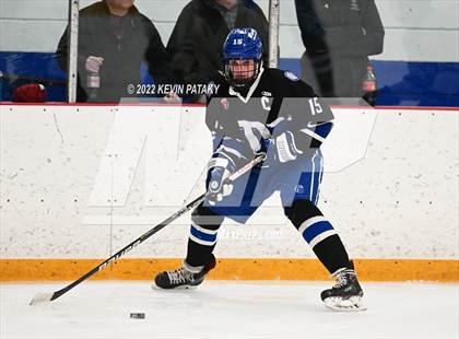 Thumbnail 3 in Darien vs. Northwest Catholic (CIAC D1 Quarterfinal) photogallery.