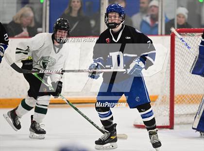Thumbnail 3 in Darien vs. Northwest Catholic (CIAC D1 Quarterfinal) photogallery.