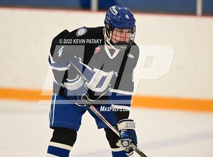 Thumbnail 2 in Darien vs. Northwest Catholic (CIAC D1 Quarterfinal) photogallery.