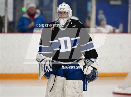 Thumbnail 3 in Darien vs. Northwest Catholic (CIAC D1 Quarterfinal) photogallery.
