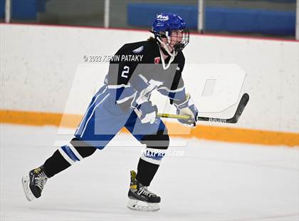 Thumbnail 3 in Darien vs. Northwest Catholic (CIAC D1 Quarterfinal) photogallery.