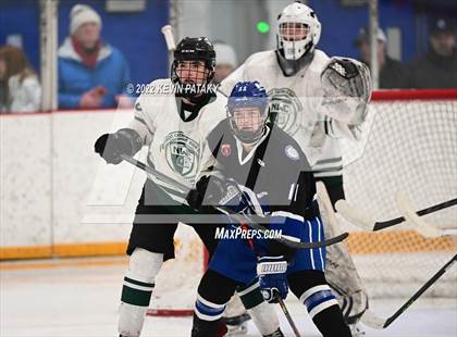 Thumbnail 3 in Darien vs. Northwest Catholic (CIAC D1 Quarterfinal) photogallery.