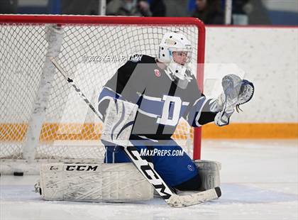 Thumbnail 2 in Darien vs. Northwest Catholic (CIAC D1 Quarterfinal) photogallery.