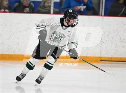 Thumbnail 3 in Darien vs. Northwest Catholic (CIAC D1 Quarterfinal) photogallery.