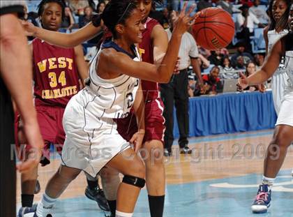 Thumbnail 1 in Hillside vs. West Charlotte (NCHSAA 4A Final) photogallery.