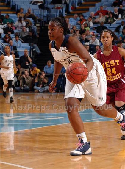 Thumbnail 1 in Hillside vs. West Charlotte (NCHSAA 4A Final) photogallery.