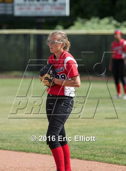 Thumbnail 2 in South Park vs Moniteau (PIAA Class AA Semifinal) photogallery.