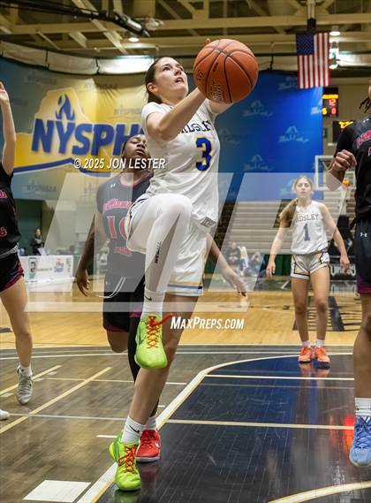 Thumbnail 2 in Williamsville South vs. Ardsley (NYSPHSAA Class A State Semi-Finals) photogallery.