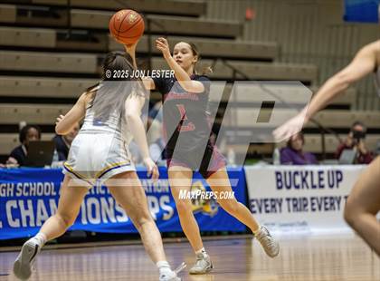 Thumbnail 2 in Williamsville South vs. Ardsley (NYSPHSAA Class A State Semi-Finals) photogallery.
