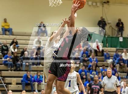 Thumbnail 2 in Williamsville South vs. Ardsley (NYSPHSAA Class A State Semi-Finals) photogallery.