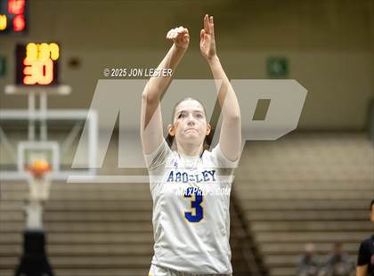 Thumbnail 1 in Williamsville South vs. Ardsley (NYSPHSAA Class A State Semi-Finals) photogallery.