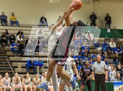Thumbnail 1 in Williamsville South vs. Ardsley (NYSPHSAA Class A State Semi-Finals) photogallery.
