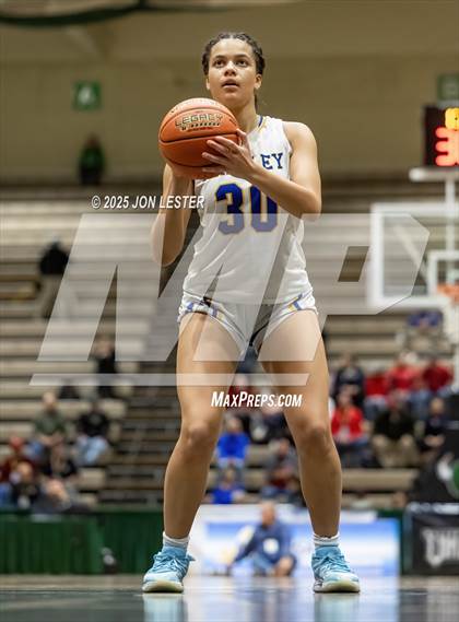 Thumbnail 1 in Williamsville South vs. Ardsley (NYSPHSAA Class A State Semi-Finals) photogallery.
