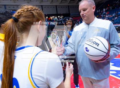 Thumbnail 1 in Washington-Wilkes vs Wilcox County (GHSA A-D2 Championship) photogallery.