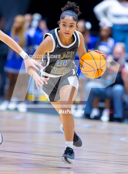 Thumbnail 3 in Washington-Wilkes vs Wilcox County (GHSA A-D2 Championship) photogallery.