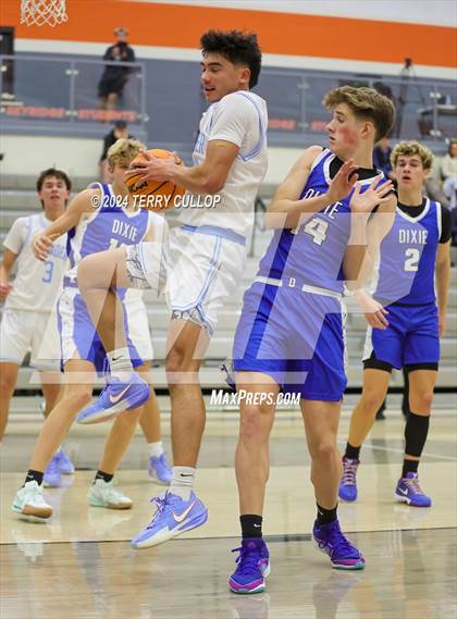 Thumbnail 1 in Dixie vs. Westlake (Falcon Classic) photogallery.