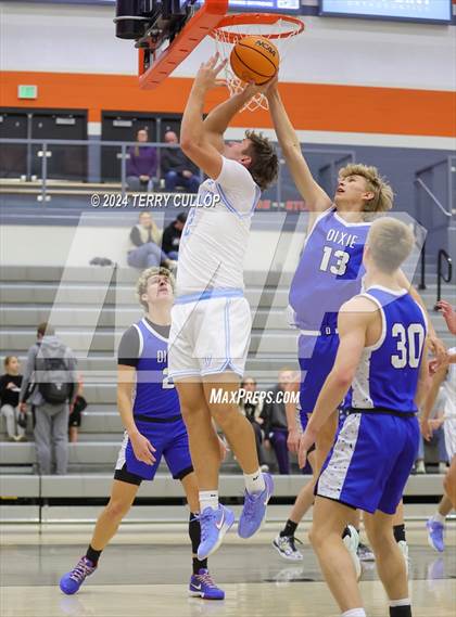 Thumbnail 2 in Dixie vs. Westlake (Falcon Classic) photogallery.