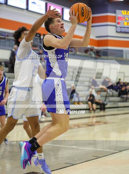 Thumbnail 3 in Dixie vs. Westlake (Falcon Classic) photogallery.