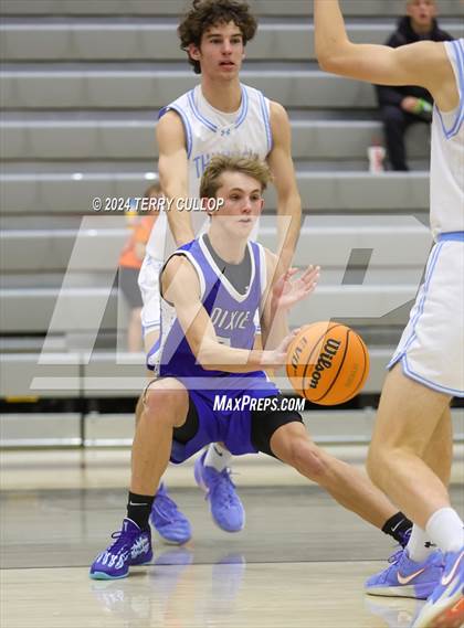 Thumbnail 2 in Dixie vs. Westlake (Falcon Classic) photogallery.