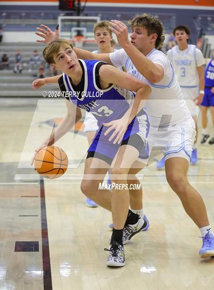 Thumbnail 3 in Dixie vs. Westlake (Falcon Classic) photogallery.