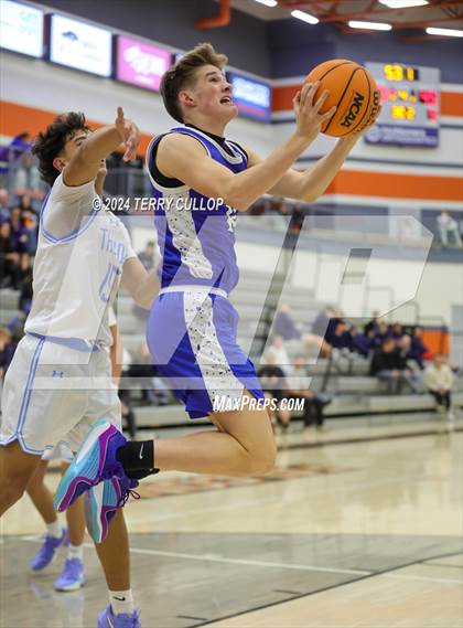 Thumbnail 1 in Dixie vs. Westlake (Falcon Classic) photogallery.