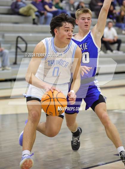 Thumbnail 2 in Dixie vs. Westlake (Falcon Classic) photogallery.