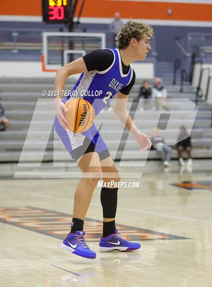 Thumbnail 1 in Dixie vs. Westlake (Falcon Classic) photogallery.