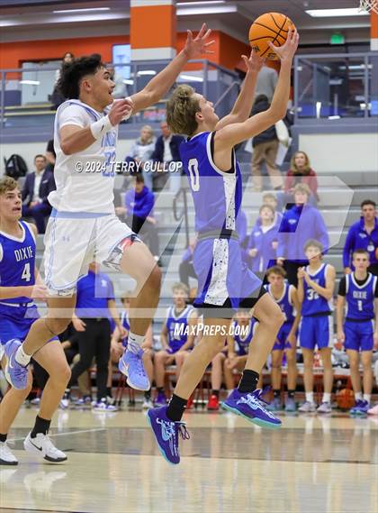 Thumbnail 3 in Dixie vs. Westlake (Falcon Classic) photogallery.
