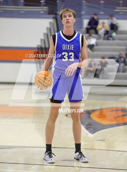Thumbnail 1 in Dixie vs. Westlake (Falcon Classic) photogallery.
