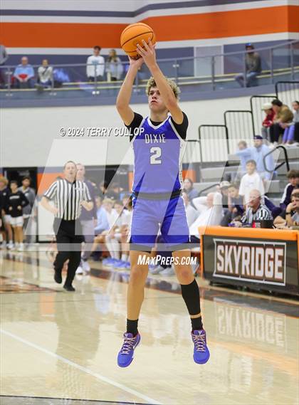 Thumbnail 3 in Dixie vs. Westlake (Falcon Classic) photogallery.