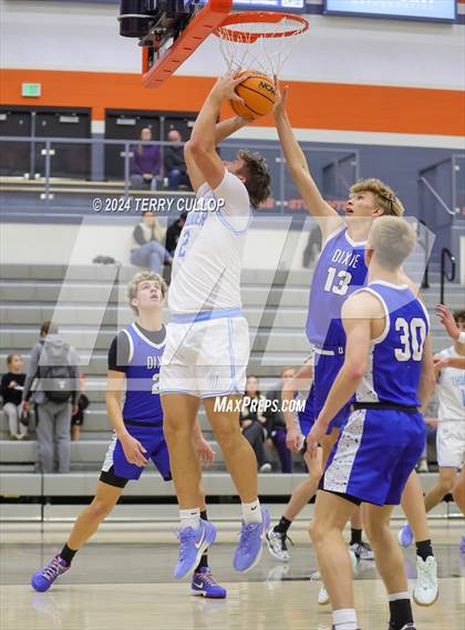 Thumbnail 1 in Dixie vs. Westlake (Falcon Classic) photogallery.