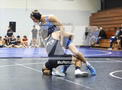 Thumbnail 2 in Hoggard vs Havelock (Blood Pernu Duals) photogallery.