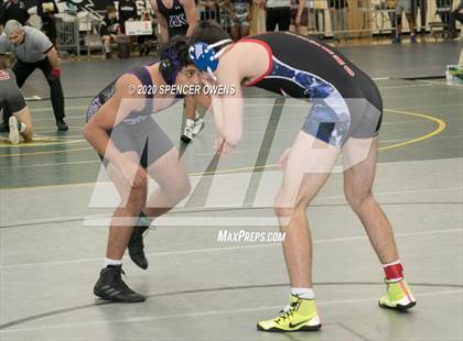 Thumbnail 1 in NCHSAA 4A West Regional Tournament photogallery.