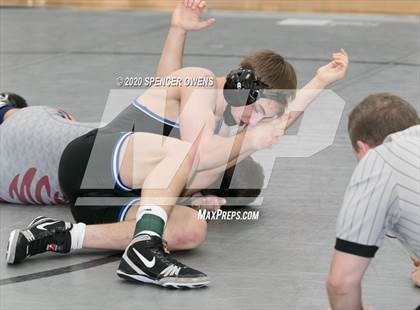 Thumbnail 2 in NCHSAA 4A West Regional Tournament photogallery.