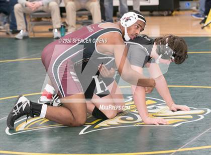 Thumbnail 2 in NCHSAA 4A West Regional Tournament photogallery.