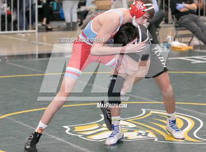 Thumbnail 2 in NCHSAA 4A West Regional Tournament photogallery.