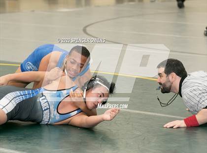 Thumbnail 3 in NCHSAA 4A West Regional Tournament photogallery.