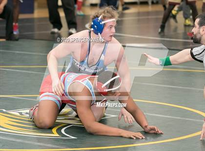 Thumbnail 3 in NCHSAA 4A West Regional Tournament photogallery.