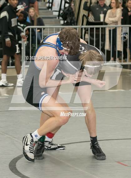 Thumbnail 3 in NCHSAA 4A West Regional Tournament photogallery.