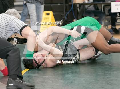 Thumbnail 2 in NCHSAA 4A West Regional Tournament photogallery.