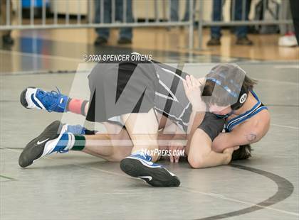 Thumbnail 3 in NCHSAA 4A West Regional Tournament photogallery.
