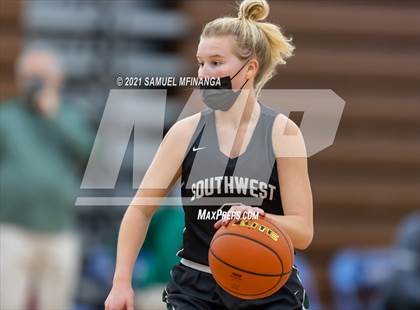 Thumbnail 3 in Fremont @ Lincoln Southwest photogallery.