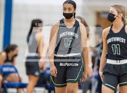 Thumbnail 2 in Fremont @ Lincoln Southwest photogallery.