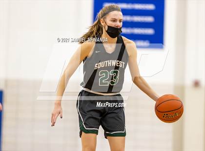 Thumbnail 2 in Fremont @ Lincoln Southwest photogallery.