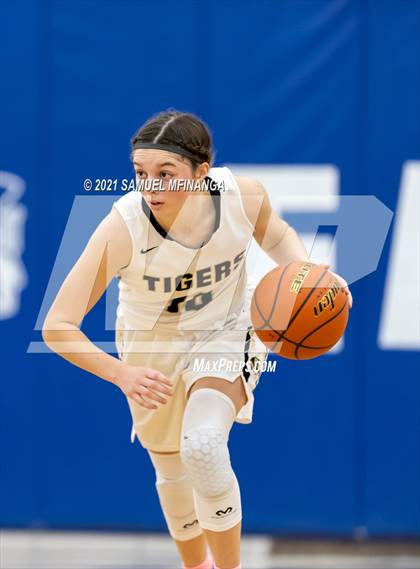 Thumbnail 3 in Fremont @ Lincoln Southwest photogallery.