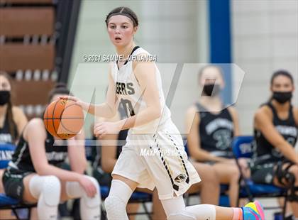 Thumbnail 1 in Fremont @ Lincoln Southwest photogallery.