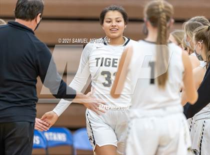 Thumbnail 2 in Fremont @ Lincoln Southwest photogallery.