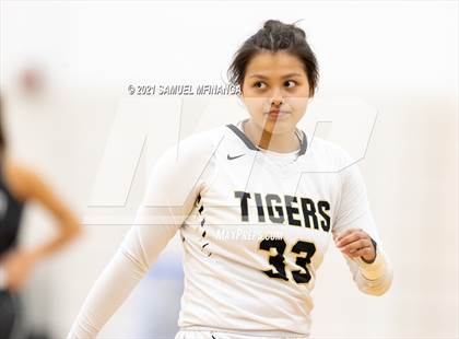 Thumbnail 2 in Fremont @ Lincoln Southwest photogallery.