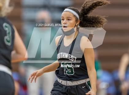 Thumbnail 3 in Fremont @ Lincoln Southwest photogallery.